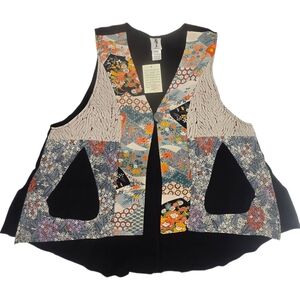 NWT Yasuko 100% Kimono Silk Vest Asian Japanese Artsy Women's SZ M/L